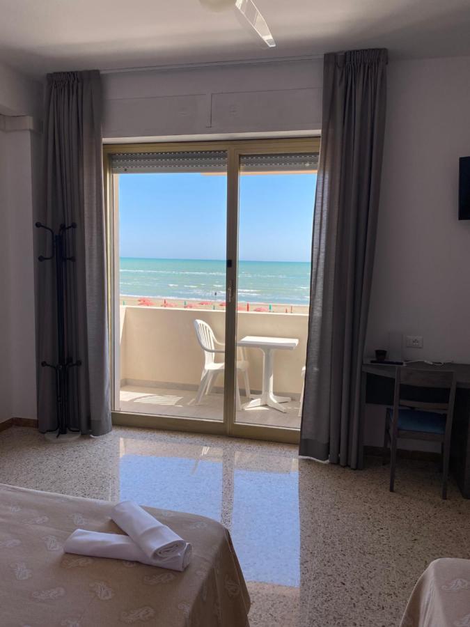 Gfh - Hotel Spiaggia D'Oro Marotta Εξωτερικό φωτογραφία